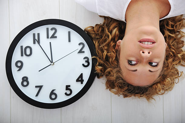 Upside Down Clock Meaning in Dreams: 11 Meanings