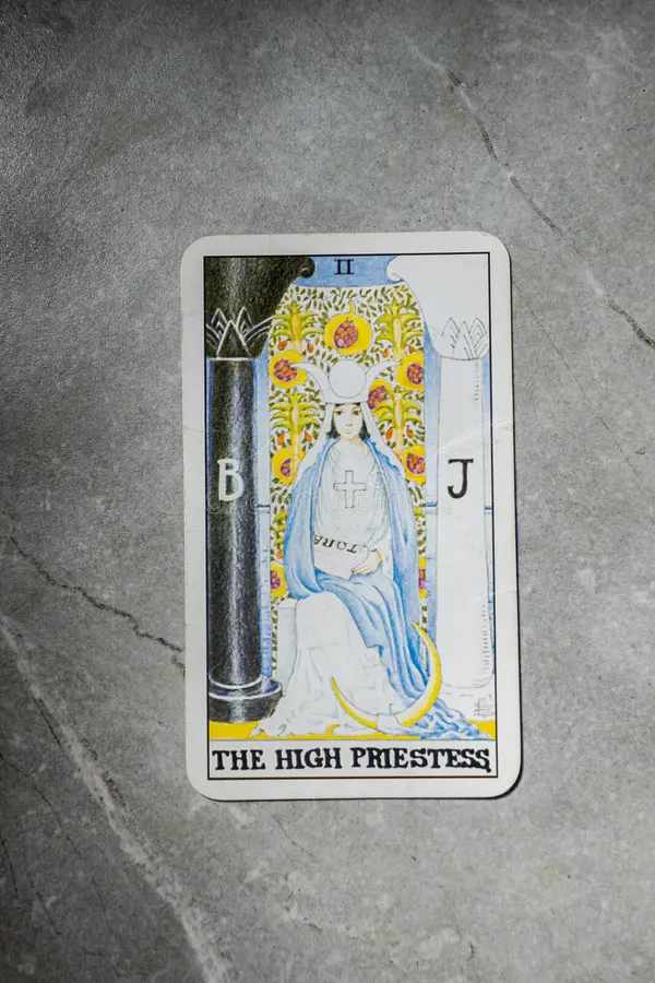 High Priestess as Feelings in Love and Relationships - Upright and Reversed